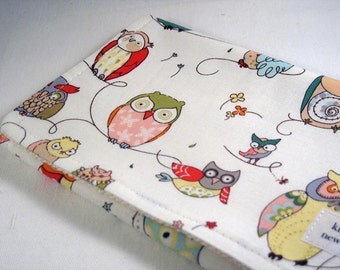 Burp Cloth with style - Cotton / Organic undyed French Terry - A Spotted Owl