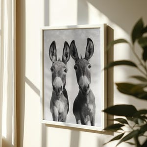 Lámina de dos burros: Animal de granja en blanco y negro, decoración de baño, arte infantil (descarga digital)