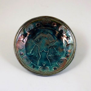 Bol d&#39;offrandes de la déesse Gaia, terre mère, poterie raku en céramique faite main