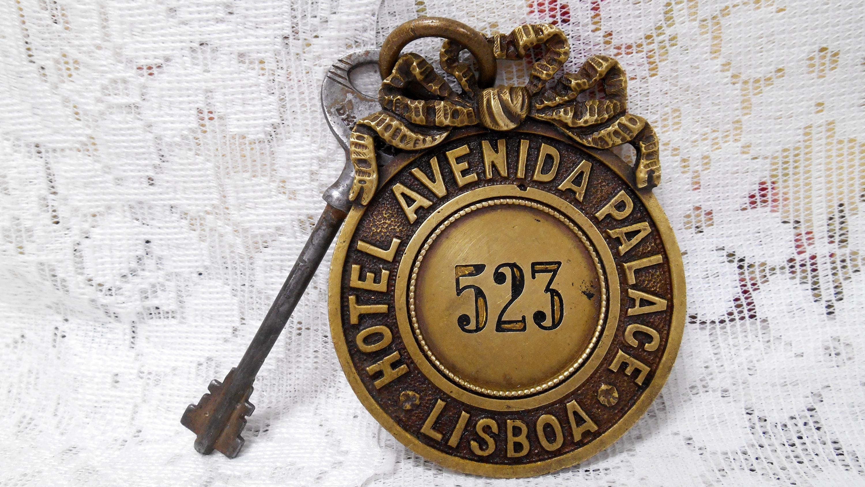 Ritz Carlton Keychain - Etsy