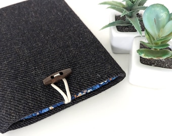 Kindle Sleeve, Kindle Cover, Kindle Case, Paperwhite Sleeve, Oasis, Custom Padded eReader Pouch - Wool Blend Twill+ Floral