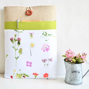 iPad Case, Tablet Sleeve Cover with Pocket and Padded for any iPad or Tablet - Spring Flowers