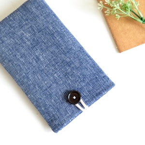 Custodia per iPhone, custodia imbottita per telefono di dimensioni personalizzate per iPhone 16/15/14, adatta a qualsiasi Android o iPhone 16, Pro, Mini, Plus o Max - Blue Homespun