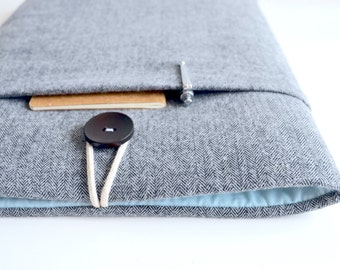Handmade Laptop Sleeve - Understated Elegance, Tailored Fit for any MacBook or Laptop up to 16 inches