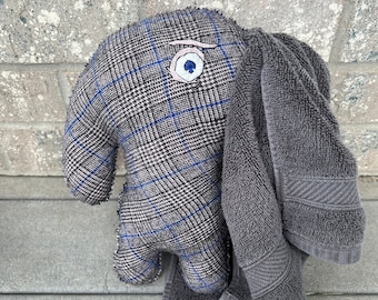 homunculus #42, an upcycled woolen friend - 878