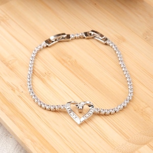 Pulsera de tenis de plata con dije de corazón, elegante y romántica pulsera de tenis de cristal, hipoalergénica, delicada y ajustable, regalo de joyería para ella.
