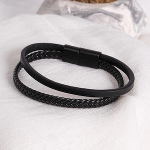 Classic Black Men&#39;s Leather Bracelet, Minimalist & Modern Design, Genuine Leather . Elegant Gift for Him