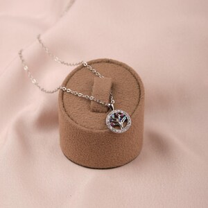 Collar con colgante del Árbol de la Vida en plata, joyería minimalista de latón, regalo espiritual de primavera y verano para mujer, cuidado delicado.
