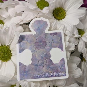 Jedes Stück gehört Autism Awareness Puzzle Sticker - Hydrangea Flower Print Design