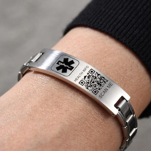 Anpassat italienskt armband för medicinsk ID: Precisionsgraverat rostfritt stål med QR-kod för nödsituationer – Premium säkerhetssmycken för honom
