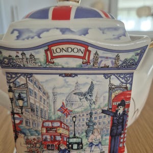 Sadler Engelse theepot, London Heritage collectie, iconisch Londens design, perfect voor een charmante Britse theepauze.