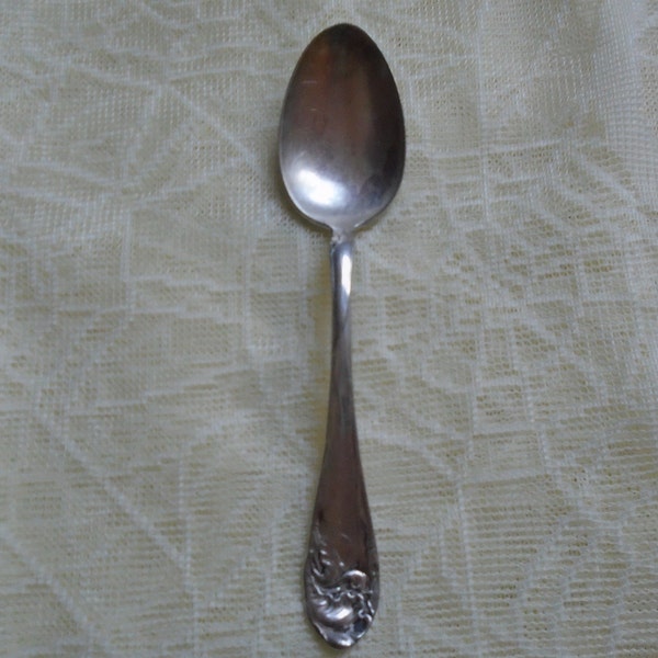 Community Silver Triple Plus Silver Plate Antique Spoon Fleur de Luce Pattern 6" long