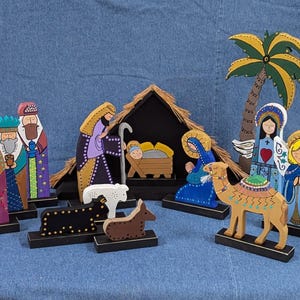 Handmade Nativity Scene, Folk Art Christmas Decor, 14 Piece Set, Vintage Holiday Decor