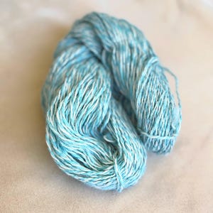 Green,white  Hand spun Alpaca knitting Wool Hand Spun Yarn  5,1 OZ (145 g) for  knitting, crochet, or weaving