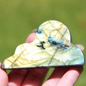 フルフラッシュグリーンイエローブルーラブラドライトクラウドカービング | フラッシュラボ | AAAグレード品質 | 64g