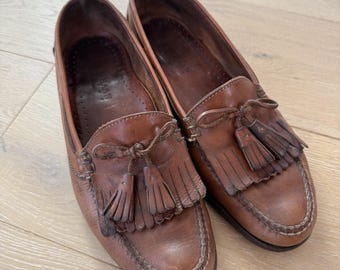 Vintage Cole Haan Mens Black Leather Tasseled Kiltie Slip on  display picture 1