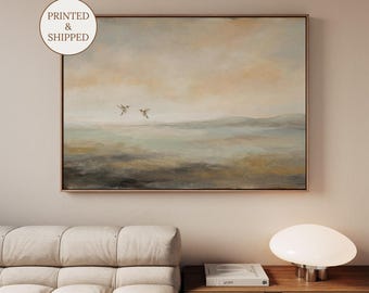 Nevelig abstract kolibrielandschap, neutraal aards ingelijst canvas, Wabi Sabi-muurkunst voor boven de bankdecoratie en woonkamers