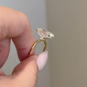 Radiant Cut Moissanite Engagement Ring, 2.25 CT Solitaire Wedding Ring, Best Quality Moissanite Ring, Anniversary Gifts, Ring for Women
