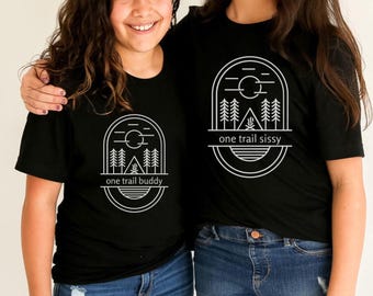 Maglietta "One Happy Camper", maglietta "Happy Camper First Birthday", abbigliamento da campeggio coordinato per tutta la famiglia, magliette personalizzate per il campeggio in famiglia, maglietta "Papà, Mamma e Bambino"