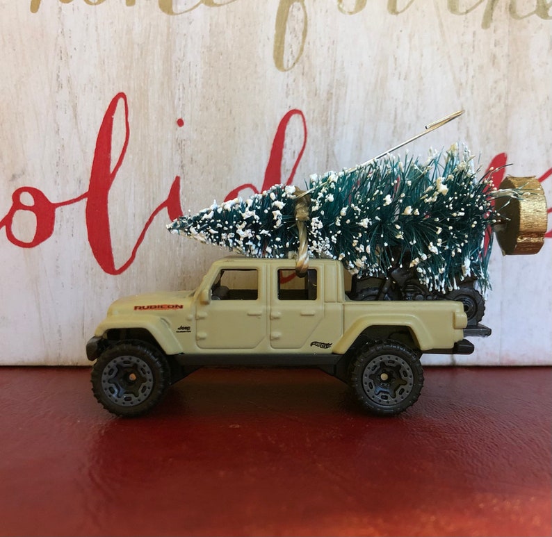 Jeep Gladiator Carrying Christmas Tree Ornament Etsy
