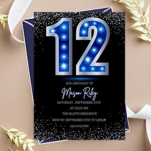 Bearbeitbar zum 12. Geburtstag Einladungskarte Zwölfter Tag Jungen Zwölf Tage Teenager Einladung Glitzert Blau und Schwarz mit Silbernen Galaxie PXHIM11
