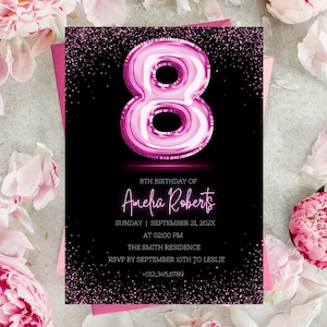 Bearbeitbare Einladungskarte zum 8. Geburtstag für Mädchen Party Glitzernde Folienvorlage Pink und Schwarz Thema Glamouröses Design Chic Embossed PXHER40