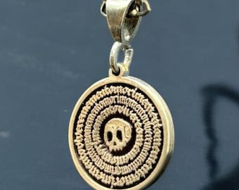 Collana vintage Memento Mori, ciondolo rustico Memento Vivere, gioiello con teschio Amor Fati ossidato, ciondolo gotico, catena stoica, regalo di compleanno