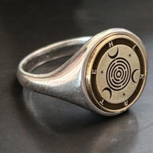 Hecate Sigil Ring, Greek Mythology Signet Ring, Ancient Goddess Pinky Ring Men, Vintage Jewelry Women, Birthday Gift for Him, Gift for Her