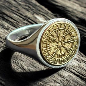 Vegvisir Signet Ring, Viking Compass Pinky Ring Men, Norse Runes Ring Women, Wayfinder Mythology Ring, Nordic Jewelry, Birthday Gift for Him