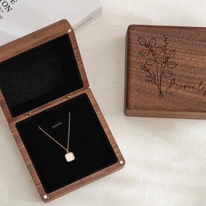 Personalized Wood Keepsake Box Gift For Her,Custom Birth Flower Jewelry Box with Name For Mother&#39;s Day Gift,Proposal Gifts,Birthday Gifts