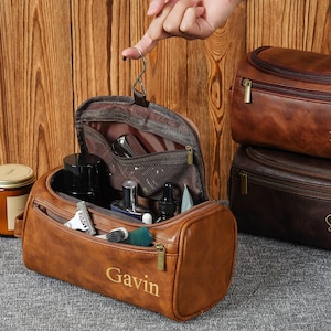 Personalized Waterproof Toiletry Bag for Men,Custom Engraved Leather Dopp Kit Gift For Him,Handmade Leather Toiletry Bag For Bestman Gift