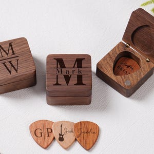Custom Guitar Picks Box For Father&#39;s Day Gift,Personalized Pick Holder,Wood Guitar Case For Valentine Gift,Gift For Him, Gift For Her
