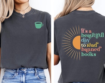 Camiseta anti-Trump de Libros Prohibidos: Camiseta de Protesta Política, Regalo de Libertad de Expresión, Camiseta Feminista Liberal, Comfort Colors®