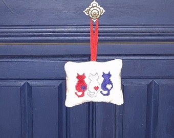 Red, White and Cats