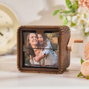 Personalized Photo Lightbox Flipbook – Hand-Cranked Animated Memory Frame | Custom Wooden Picture Album Gift for Anniversary & Home Decor