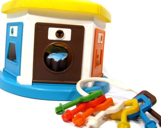 Chicco Gazebo Circus Shape Sorter Toy With Keys Animals and Shapes