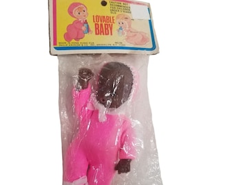 Vintage muñeca adorable bebé en embalaje Hong Kong vinilo afroamericano retro
