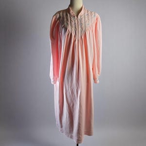Vanity Fair Housecoat Size Large Pink Vintage Pajama Zip Nightgown Grandma Core