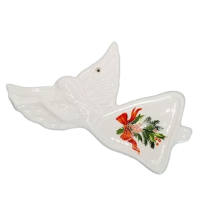 Vintage Christmas Old World Angel 1988 Pfaltzgraff White with Mistletoe Image