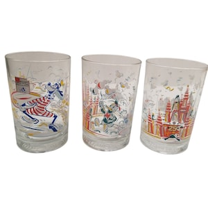 Walt Disney 25th Anniversary Drinking Glasses Goofy Donald Duck Typhoon Lagoon