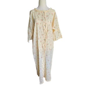 Iris Lingerie Nightgown Women&#39;s Vintage Wool Lace Trim Button Front Cottagecore
