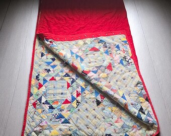 Handsewn Quilt Feedsack Crown of Thorns Red Back Tied Needs Repair Twin Size VTG