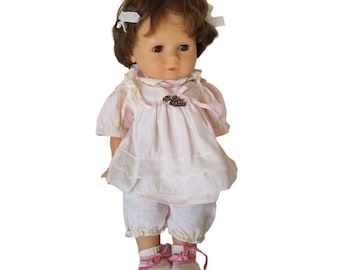 Vintage Gotz Modell Baby Doll Made in Italy 17" Vinilo Brunette Open Close Eyes