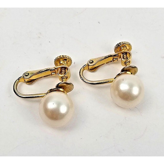 Vintage MARVELLA Pearl Earrings Signed Gold Tone Clip on