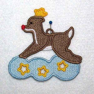 Machine Embroidery Design-FSL-Reindeer Ornament for 4x4 Hoop.