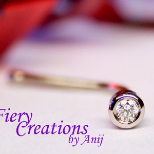 Tragus stud  &quot;Simply Elegant&quot; -  18k SOLID White Gold with a 1.4mm E-F, vvs1 Fine white glittering Diamond
