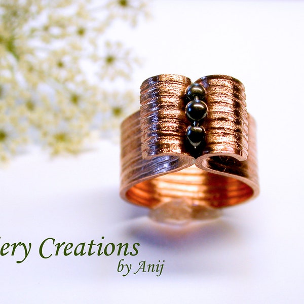 Cigar Band Ring "Fountain" Hand Fabricated, Engraved Copper Band with Hematite, OOAK