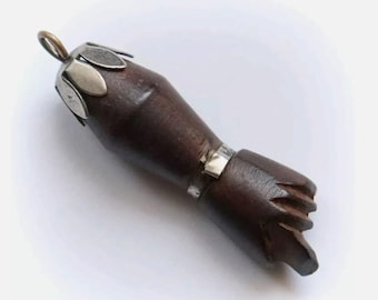 MANUFICA - MANUS FICA: Vintage pendant amulet - lucky charm, wood and metal