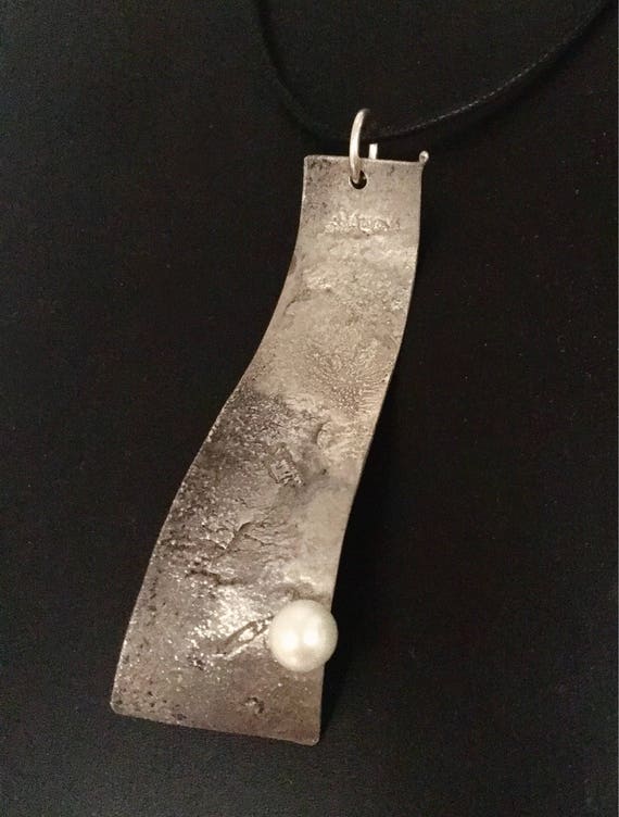 Sterling Silver & pearl asymmetric pendant