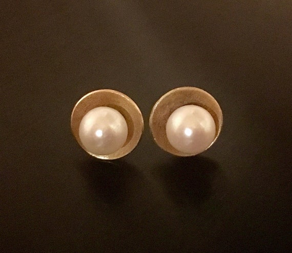 14K YG & Pearl Stud Earring